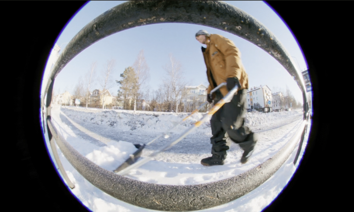 L1 udowadnia, że techniczna odzież nie musi być sterylna - może mieć charakter, ciężar i duszę. To ubrania dla tych, którzy traktują snowboard jak codzienną robotę.